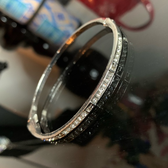 Silver metal round bracelet with diamonds💎 - Picture 4 of 11